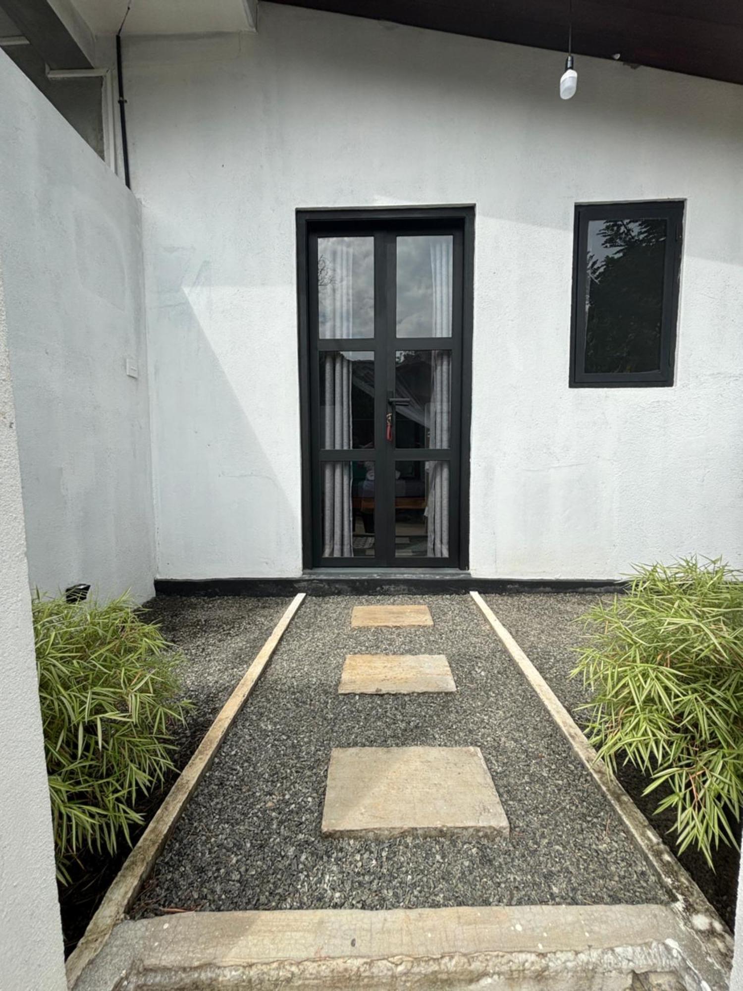 Tiny Haven Hiriketiya